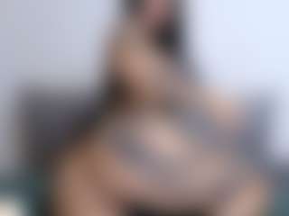 Thayra's Live Sex Cam Show