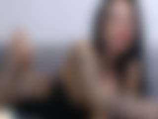 Thayra's Live Sex Cam Show