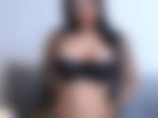 Thayra's Live Sex Cam Show
