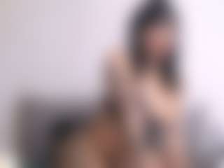 Thayra's Live Sex Cam Show