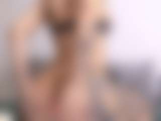 Thayra's Live Sex Cam Show