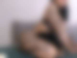 Thayra's Live Sex Cam Show