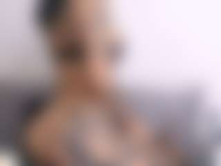 Thayra's Live Sex Cam Show
