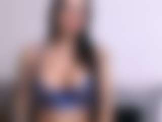 Thayra's Live Sex Cam Show