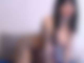 Thayra's Live Sex Cam Show