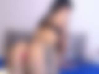 Thayra's Live Sex Cam Show
