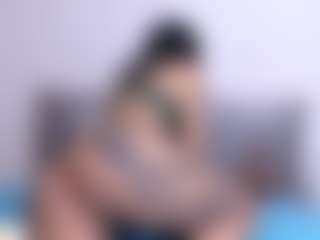 Thayra's Live Sex Cam Show