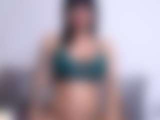 Thayra's Live Sex Cam Show
