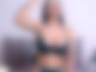 Thayra's Live Sex Cam Show