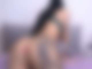 Thayra's Live Sex Cam Show