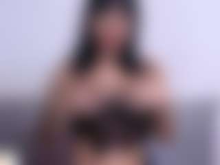 Thayra's Live Sex Cam Show