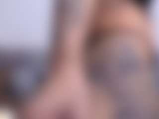 Thayra's Live Sex Cam Show