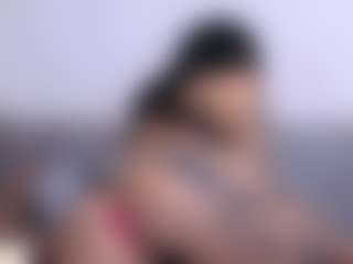 Thayra's Live Sex Cam Show