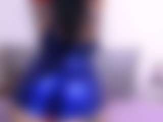 Thayra's Live Sex Cam Show