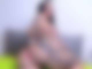 Thayra's Live Sex Cam Show