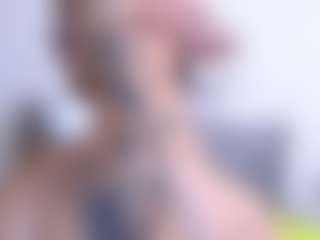 Thayra's Live Sex Cam Show