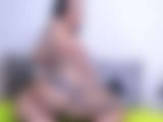 Thayra's Live Sex Cam Show