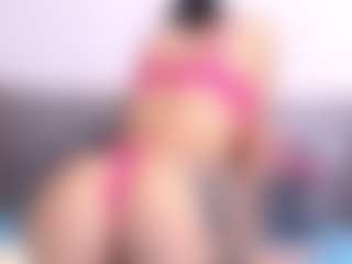 Thayra's Live Sex Cam Show