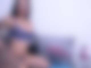 Thayra's Live Sex Cam Show