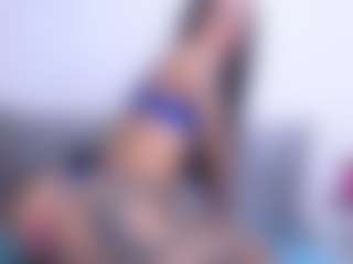 Thayra's Live Sex Cam Show
