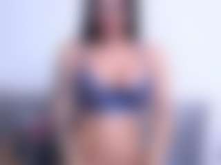 Thayra's Live Sex Cam Show