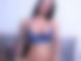 Thayra's Live Sex Cam Show