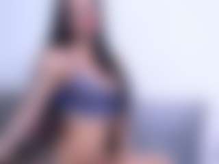 Thayra's Live Sex Cam Show