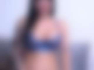 Thayra's Live Sex Cam Show