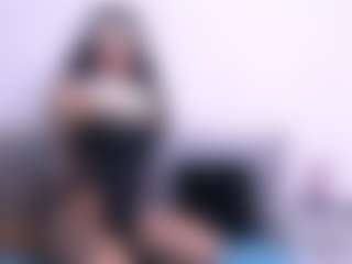 Thayra's Live Sex Cam Show