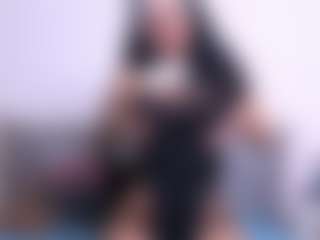 Thayra's Live Sex Cam Show