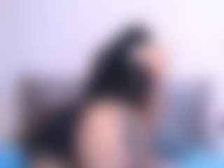 Thayra's Live Sex Cam Show