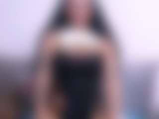 Thayra's Live Sex Cam Show