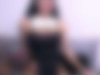 Thayra's Live Sex Cam Show