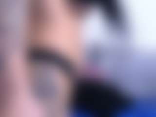 Thayra's Live Sex Cam Show