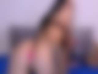 Thayra's Live Sex Cam Show