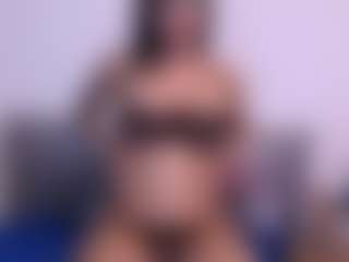 Thayra's Live Sex Cam Show