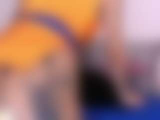 Thayra's Live Sex Cam Show