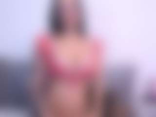 Thayra's Live Sex Cam Show