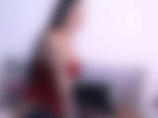 Thayra's Live Sex Cam Show