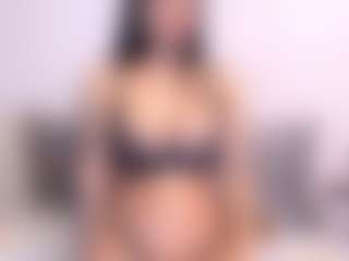 Live cam show with Thayra - Big Tits MILF on xfollow cams