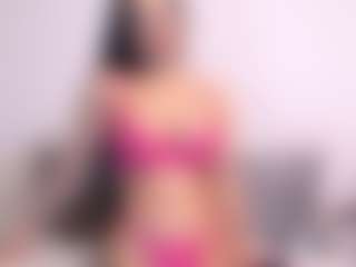 Thayra's Live Sex Cam Show