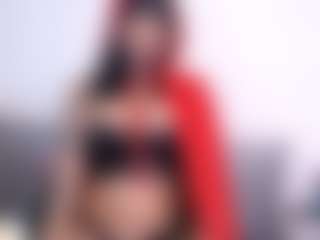 Live cam show with Thayra - Latina MILF on hrnylive.com | colombia