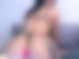 Thayra's Live Sex Cam Show