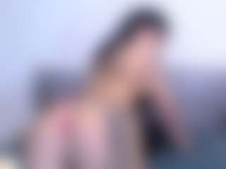 Thayra's Live Sex Cam Show