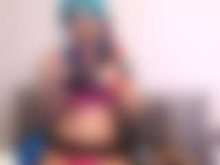 Thayra's Live Sex Cam Show