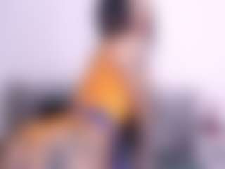 Thayra's Live Sex Cam Show
