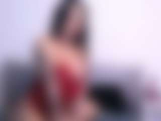 Thayra's Live Sex Cam Show