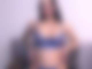 Live cam show with Thayra - Mature on sexylive.show