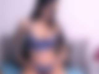Live cam show with Thayra - Hairy Pussy MILF on Camiplay Live