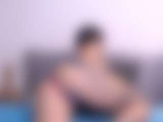 Thayra's Live Sex Cam Show